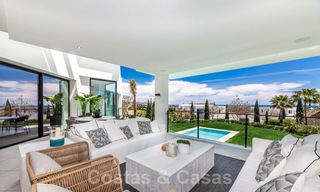 Moderna villa con vistas al mar en venta en Los Flamingos Golf en Marbella - Benahavis. Precio reducido. 26005 
