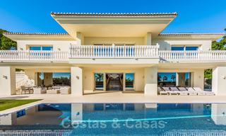 Se vende villa de lujo con vistas panorámicas al mar en Sierra Blanca, Marbella 26405 
