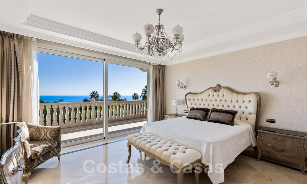 Se vende villa de lujo con vistas panorámicas al mar en Sierra Blanca, Marbella 26408
