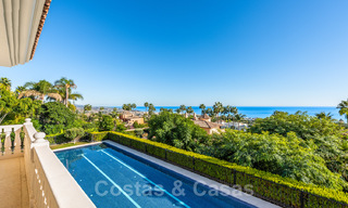 Se vende villa de lujo con vistas panorámicas al mar en Sierra Blanca, Marbella 26410 
