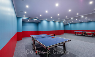 Se vende villa de lujo con vistas panorámicas al mar en Sierra Blanca, Marbella 26412 