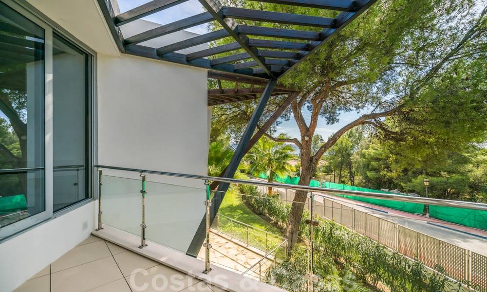 Moderna villa adosada en venta en la exclusiva Sierra Blanca, Marbella 26468