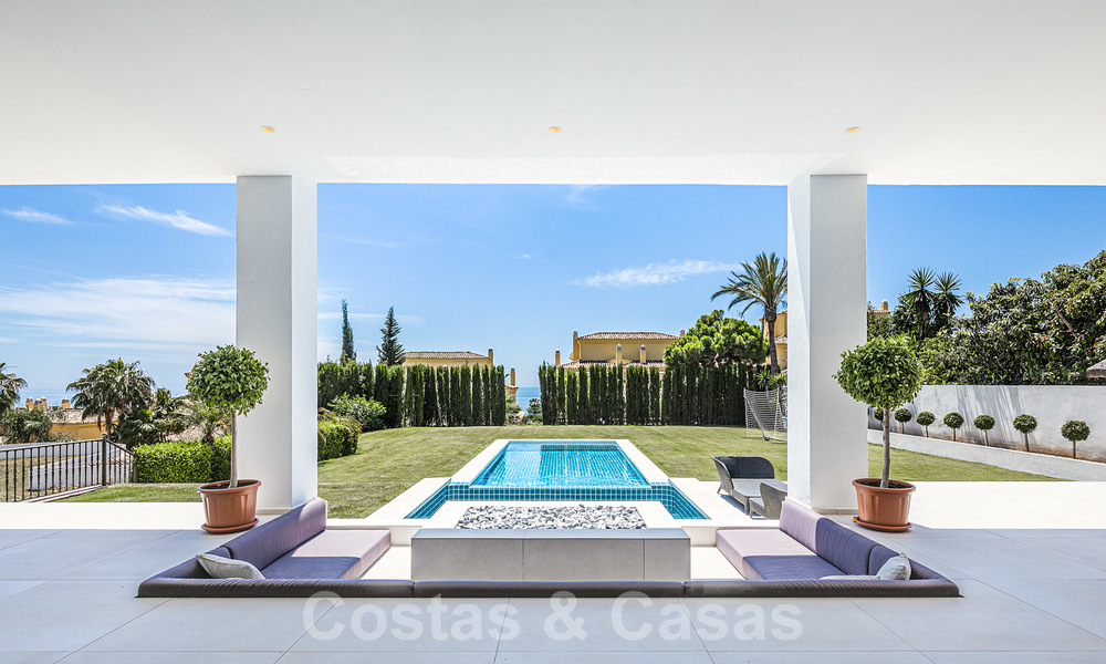 Se vende una lujosa villa renovada de estilo mediterráneo en la exclusiva Cascada de Camojan, en la Milla de Oro de Marbella 27058