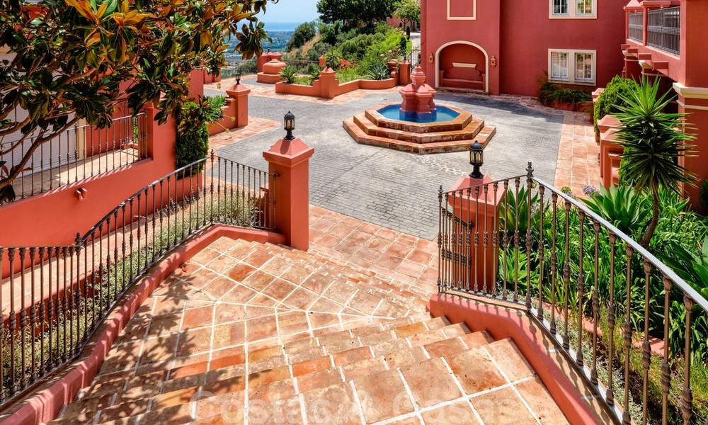 Espacioso apartamento con vistas panorámicas de la costa y el Mar Mediterráneo, listo para mudarse en Benahavis - Marbella 27130