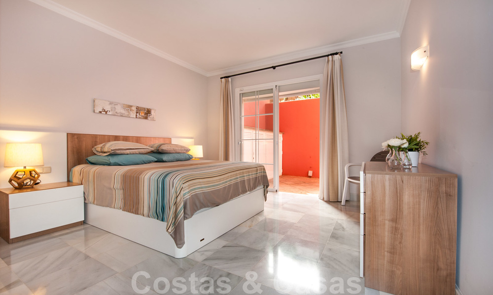 Espacioso apartamento con vistas panorámicas de la costa y el Mar Mediterráneo, listo para mudarse en Benahavis - Marbella 27346