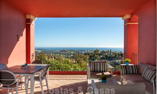 Espacioso apartamento con vistas panorámicas de la costa y el Mar Mediterráneo, listo para mudarse en Benahavis - Marbella 31021 