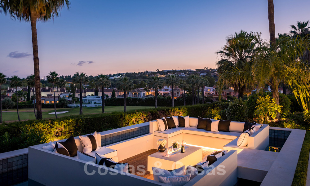 Espectacular villa de diseño moderno en venta, primera línea de golf en Nueva Andalucía, Marbella 27191