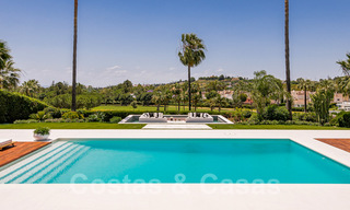 Espectacular villa de diseño moderno en venta, primera línea de golf en Nueva Andalucía, Marbella 27252 
