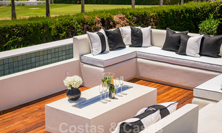 Espectacular villa de diseño moderno en venta, primera línea de golf en Nueva Andalucía, Marbella 27261 