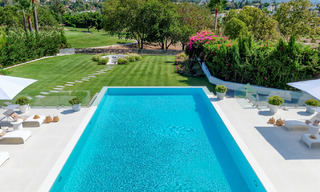 Exclusiva villa nueva y moderna en venta a un paso de Las Brisas golf en el Valle de Nueva Andalucía, Marbella 27446 