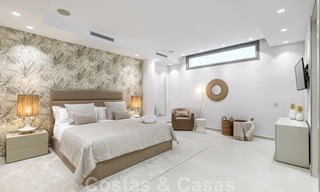 Exclusiva villa nueva y moderna en venta a un paso de Las Brisas golf en el Valle de Nueva Andalucía, Marbella 27499 