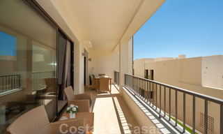 Se vende piso moderno y atemporal en Marbella con vista al mar 27963 