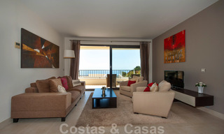 Se vende piso moderno y atemporal en Marbella con vista al mar 27988 