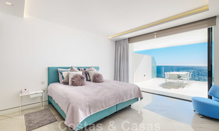 Reventa privada. Apartamento ultra lujoso y vanguardista frente a la playa en venta en un exclusivo complejo en la Nueva Milla de Oro, Estepona - Marbella 28708 