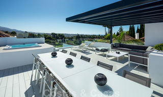Elegante villa reformada en Aloha, Nueva Andalucia, Marbella. Primera línea de golf en una posición elevada con impresionantes vistas 29929 