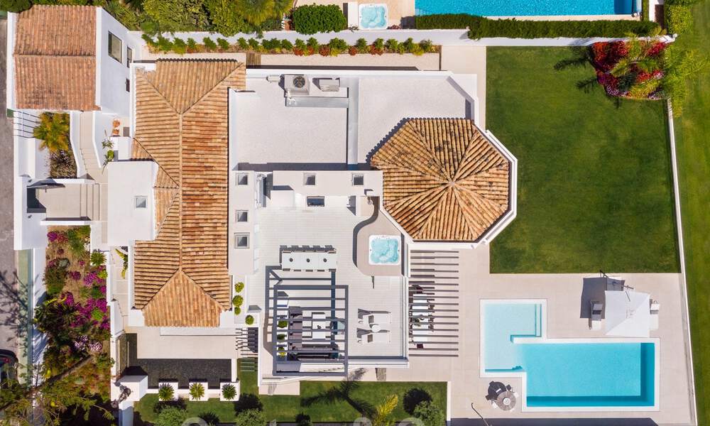 Elegante villa reformada en Aloha, Nueva Andalucia, Marbella. Primera línea de golf en una posición elevada con impresionantes vistas 29951
