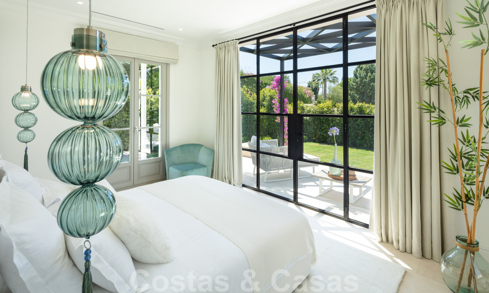 2 nuevas y elegantes villas de lujo en venta, de estilo clásico y provenzal, sobre la Milla de Oro en Marbella 30467