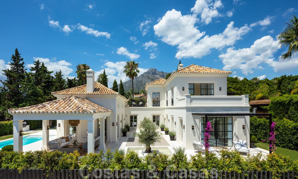 2 nuevas y elegantes villas de lujo en venta, de estilo clásico y provenzal, sobre la Milla de Oro en Marbella 30477