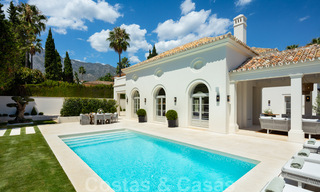 2 nuevas y elegantes villas de lujo en venta, de estilo clásico y provenzal, sobre la Milla de Oro en Marbella 30479 