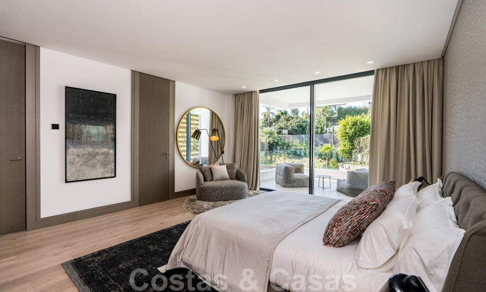 Moderna villa lista para mudarse en venta a poca distancia de los servicios y Puerto Banús en Nueva Andalucía, Marbella 30696