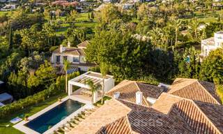 Lujosa villa en venta en un estilo atemporal, cerca de todos los servicios y el golf en la Nueva Milla de Oro entre Marbella y Estepona 31828 