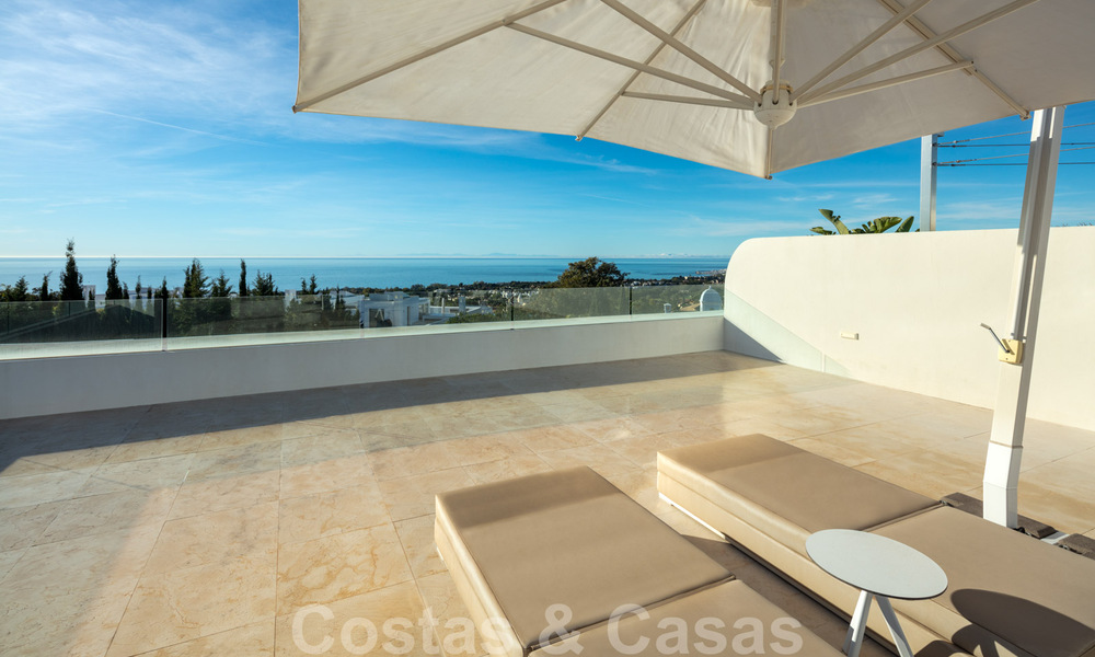 Amplio ático de diseño moderno con impresionantes vistas al mar en venta en Sierra Blanca en la Milla de Oro, Marbella 32669