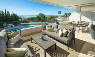 Amplio ático de diseño moderno con impresionantes vistas al mar en venta en Sierra Blanca en la Milla de Oro, Marbella 32679 