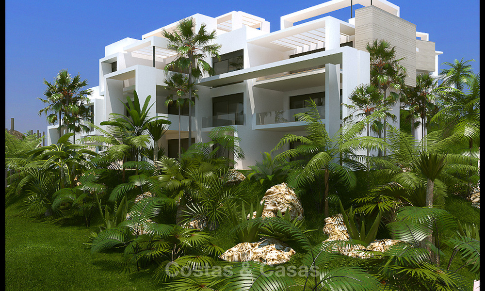 Apartamento moderno de 3 dormitorios en venta con vistas al mar en un complejo en primera línea de golf en Benahavis - Marbella 32556