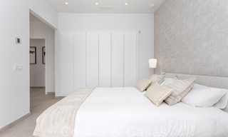 Villa contemporánea con estilo mediterráneo en venta, Marbella - Estepona Este 33709 