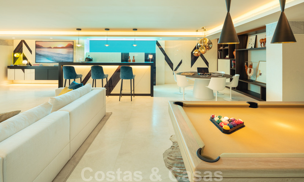 Villa moderno de diseño listo para entrar a vivir en venta en Nueva Andalucía - Marbella, a tiro de piedra de sus necesidades 34001