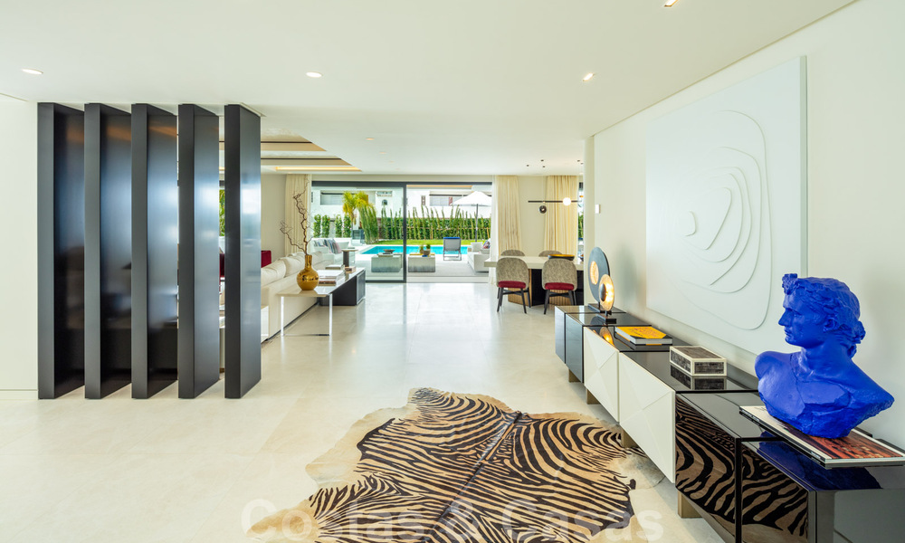 Villa moderno de diseño listo para entrar a vivir en venta en Nueva Andalucía - Marbella, a tiro de piedra de sus necesidades 34009