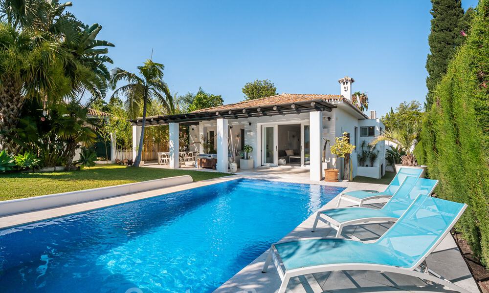 Villa moderna renovada en venta en una tranquila zona residencial cerca del golf y la playa - Guadalmina - San Pedro, Marbella 34139