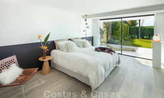 Villa moderno y de diseño mediterráneo en venta con vistas panorámicas al mar en La Cascada de Camojan, Milla de Oro, Marbella 34294 