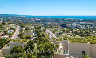 Villas modernas de nueva construcción en venta con vistas panorámicas al mar, en un complejo cerrado con casa club y comodidades en Marbella - Benahavis 63723 