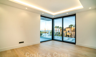 Lista para entrar a vivir, nueva villa moderna en venta en un resort de golf de cinco estrellas en Marbella - Benahavis 34507 