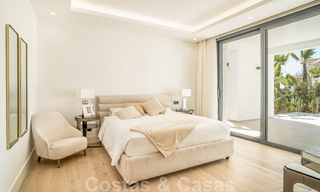 Lista para entrar a vivir, villa moderna de nueva construcción en venta en un resort de golf de cinco estrellas en Marbella - Benahavis 34570 