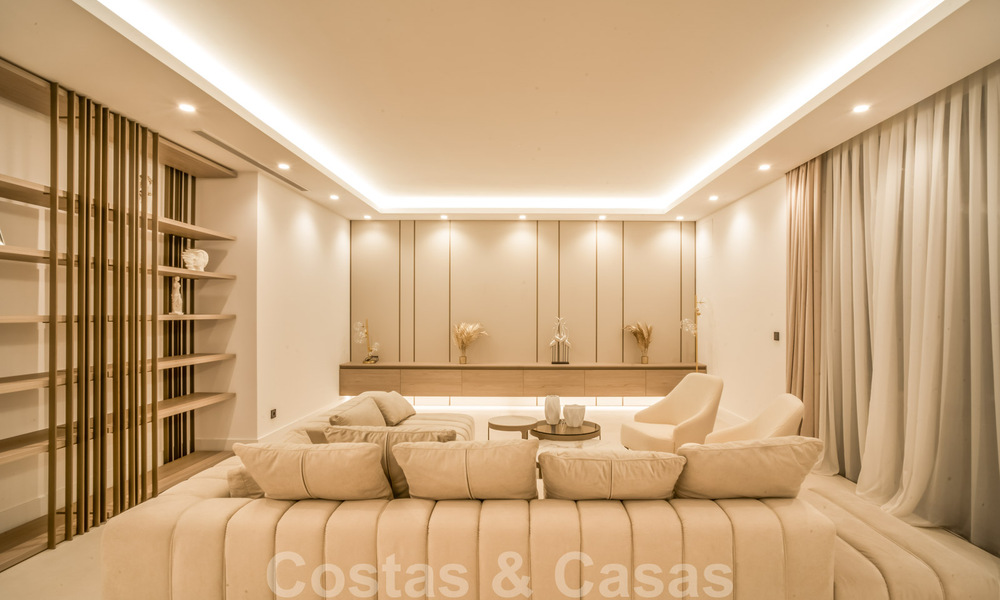 Lista para entrar a vivir, villa moderna de nueva construcción en venta en un resort de golf de cinco estrellas en Marbella - Benahavis 34591