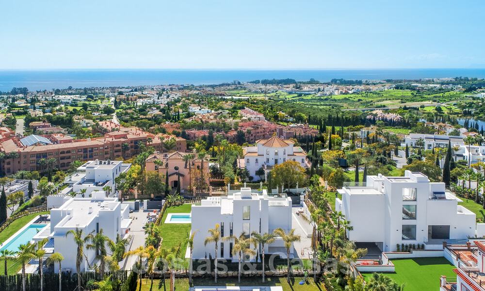 Moderna villa nueva en venta con vistas al mar en un resort de golf de cinco estrellas en Marbella - Benahavis 34612
