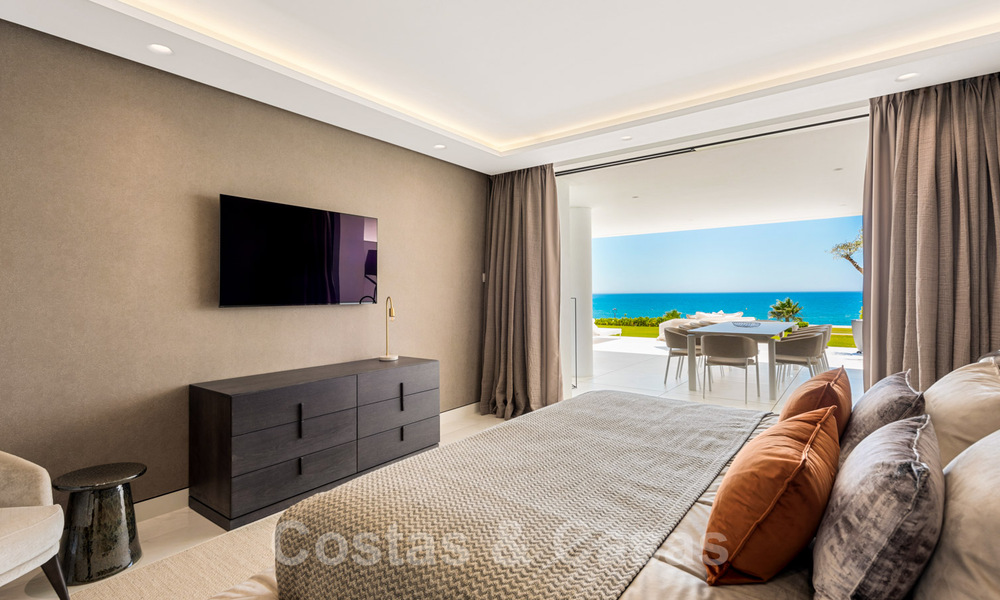 Crème de la Crème, apartamento moderno listo y en venta, situado en la playa entre Marbella y Estepona 34692