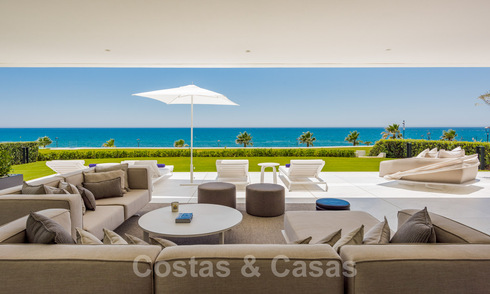 Crème de la Crème, apartamento moderno listo y en venta, situado en la playa entre Marbella y Estepona 34695