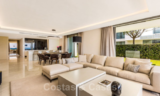 Crème de la Crème, apartamento moderno listo y en venta, situado en la playa entre Marbella y Estepona 34698 