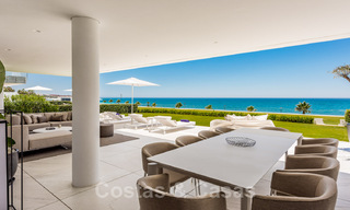 Crème de la Crème, apartamento moderno listo y en venta, situado en la playa entre Marbella y Estepona 34701 