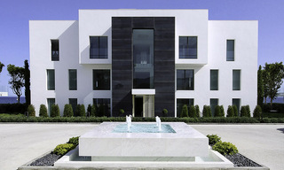 Crème de la Crème, apartamento moderno listo y en venta, situado en la playa entre Marbella y Estepona 34706 