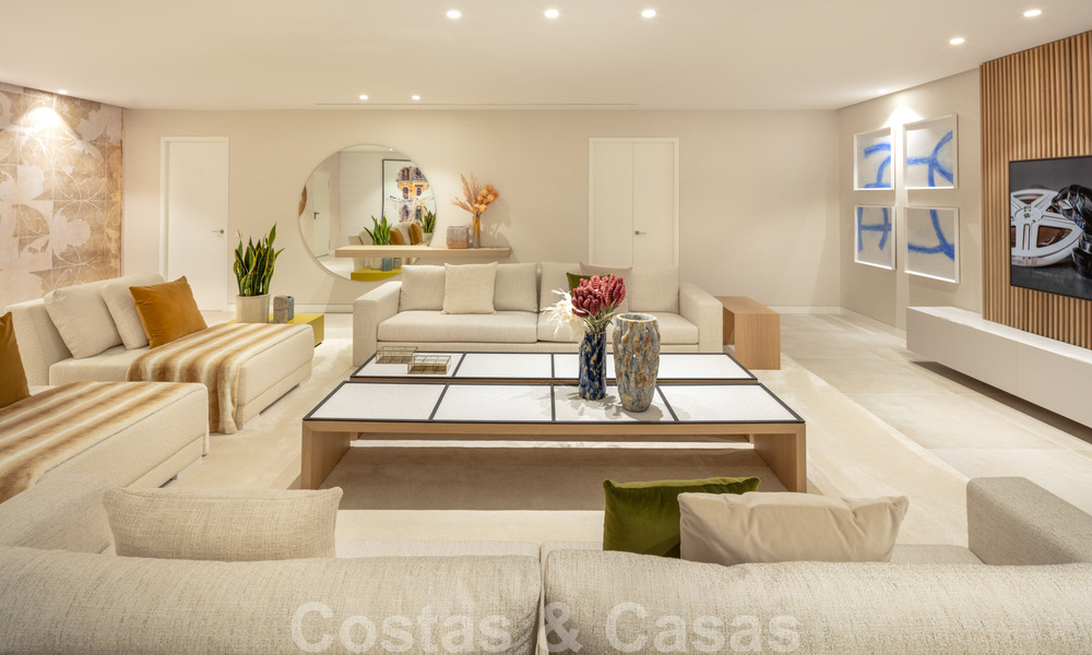 Villa de diseño en la codiciada zona residencial de Las Brisas en Nueva Andalucía con impresionantes vistas a la montaña de La Concha en Marbella 34807