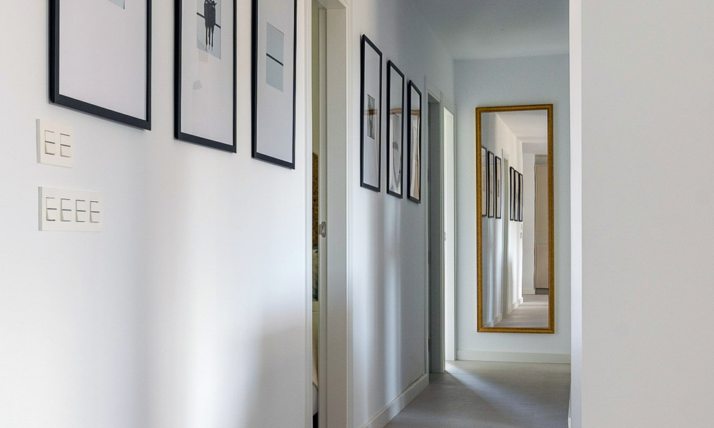 Apartamento moderno reformado en venta con amplia terraza, vistas al mar y a la montaña en la Quinta golf resort, Benahavis - Marbella 34875