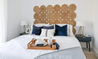 Apartamento moderno reformado en venta con amplia terraza, vistas al mar y a la montaña en la Quinta golf resort, Benahavis - Marbella 34879 