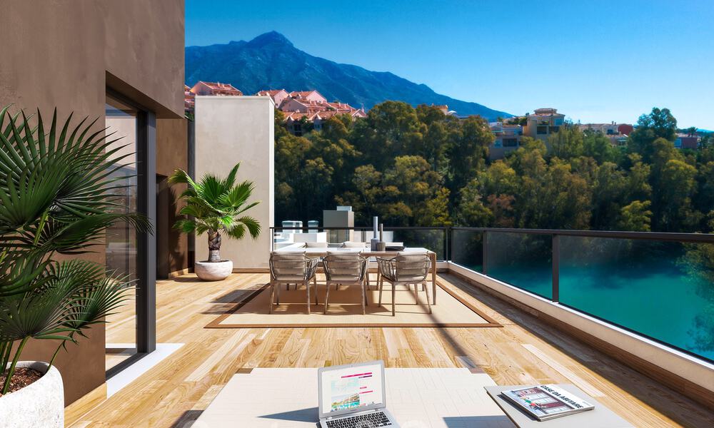 Nuevo en el mercado! Modernos apartamentos de lujo a la venta en un idílico lago con vistas panorámicas en Nueva Andalucía - Marbella. NUEVA FASE 34980