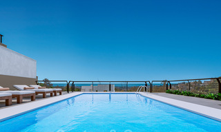 Nuevo en el mercado! Modernos apartamentos de lujo a la venta en un idílico lago con vistas panorámicas en Nueva Andalucía - Marbella. NUEVA FASE 34983 