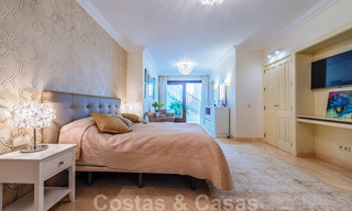 Villa de lujo a la venta en una exclusiva zona residencial en la playa de la Milla de Oro en Marbella 35030 