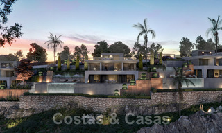 Modernas villas de lujo de nueva construcción en venta con una gran terraza y hermosas vistas panorámicas al mar en la Costa del Sol 35216 